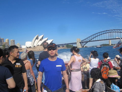 Sydney Harbour Hop-on Hop-off Cruise - Australia Accommodation 14