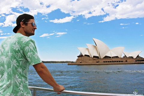 Sydney Harbour Hop-on Hop-off Cruise - Australia Accommodation 24