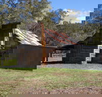 Fry's Hut - Australia Accommodation