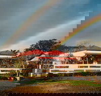 Stefani Hilltop Gallery - Australia Accommodation