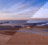 Altona Beach - Australia Accommodation