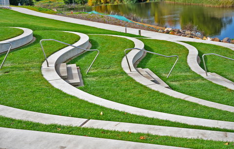 Queen Elizabeth Ll Park Queanbeyan - Australia Accommodation 2