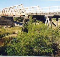 Bulga Bridge over Wollombi Brook - Australia Accommodation