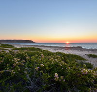 Red Bluff at Quobba Station - Australia Accommodation