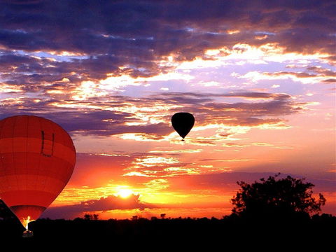 Alice Springs And Surrounds - Australia Accommodation 2