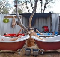 Artesian Mud Baths - Australia Accommodation