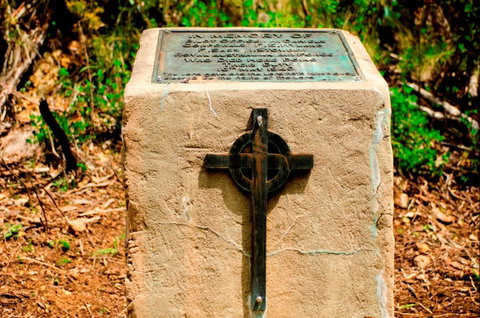 Avro Anson A4-4 Memorial - Australia Accommodation 0