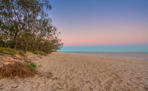 Red Beach - Australia Accommodation 2