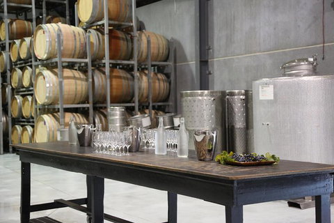 Keith Tulloch Wine: Winemaker\'s Table - Australia Accommodation 3