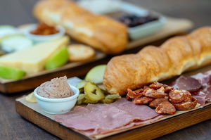 Withlocals 10 Tastings: Covid-19 Regulated Sydney Private Food Tour w/ a Local