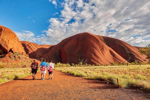 Explore Uluru: 7 Hours Guide Tour At Sunrise With Light Breakfast - Australia Accommodation 3