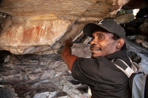 Arnhem Land Injalak Hill Full-Day Tour From Darwin - Australia Accommodation 2