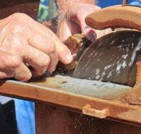 4-Day Jewels of the Outback Gemstone Hunting Tour from Brisbane - Australia Accommodation