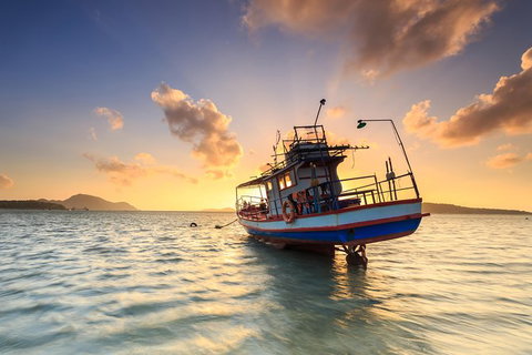 Return Trip For Brisbane Airport To And From Byron Bay, NSW For Up-to 2 Ppl - Australia Accommodation 1