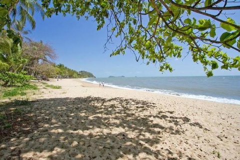 Airport Transfer - Palm Cove, Kewarra Beach & Trinity Beach To Cairns Airport - Australia Accommodation 3
