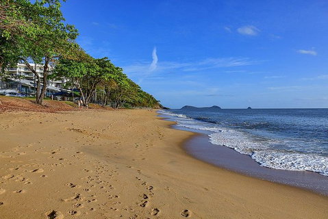 Airport Transfer - Palm Cove, Kewarra Beach & Trinity Beach To Cairns Airport - Australia Accommodation 7