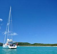 Sailing Curlew Escape on Moreton Bay - Australia Accommodation