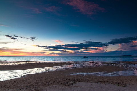 Bareboat Hire - Cattitude 7 Nights - Australia Accommodation 1