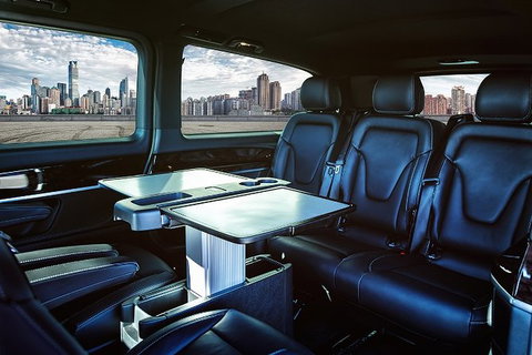 Brisbane Airport Transfers : Brisbane Airport BNE To Brisbane In Luxury Van - Australia Accommodation 1