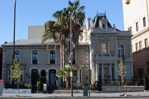 Adelaide Airport Transfers : Adelaide City To Airport ADL In Luxury Car - Australia Accommodation 4