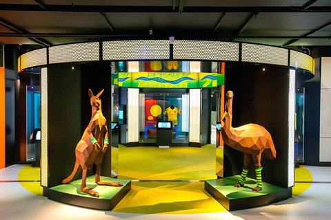 Ultimate Sports Lovers Bus Tour Of Melbourne - Australia Accommodation 8