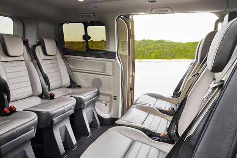 Departure Private Transfer Melbourne City To Melbourne Airport MEL By Luxury Van - Australia Accommodation 3