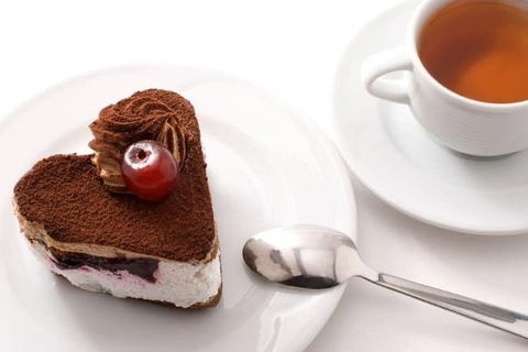 Romance Aircraft Flight + Scenic Tour + 3 Course Lunch + Beer Tasting + Hamper - Australia Accommodation 1