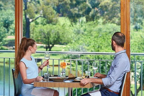 Romance Aircraft Flight + Scenic Tour + 3 Course Lunch + Beer Tasting + Hamper - Australia Accommodation 3