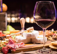 Full-Day Gourmet Wine Tour with Pick Up and Lunch - Australia Accommodation
