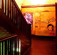 Revolver - Australia Accommodation