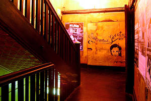Revolver - Australia Accommodation 0