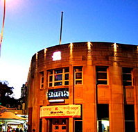 Bank Bar - Australia Accommodation