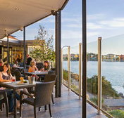 Lakes Resort Hotel - Australia Accommodation
