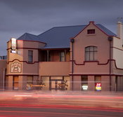 Cross Keys Hotel - Australia Accommodation