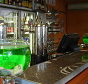 The Tap On Mitchell - home of the Fishbowl Cocktail - Australia Accommodation