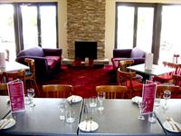 Fitzy's Lakeside - Australia Accommodation 2