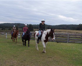 Horse Riding At Oaks Ranch And Country Club - Australia Accommodation 2