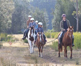 Horse Riding At Oaks Ranch And Country Club - Australia Accommodation 0