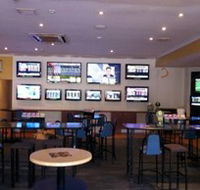 Tacking Point Tavern - Australia Accommodation