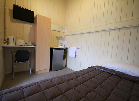 Grand Hotel (Mount Morgan) - Australia Accommodation 1
