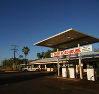 Ti Tree Roadhouse - Australia Accommodation