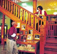 Hotel Corones - Australia Accommodation