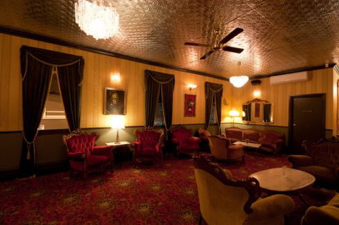 Back Bar Cocktail Lounge & Function Venue - Australia Accommodation 3