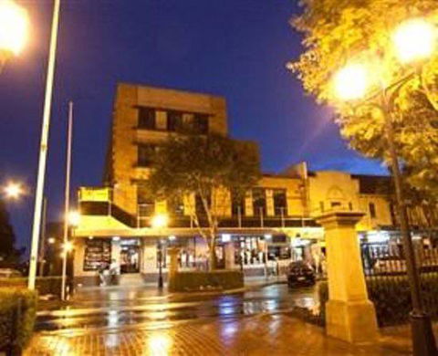 Amaroo Hotel - Australia Accommodation 0