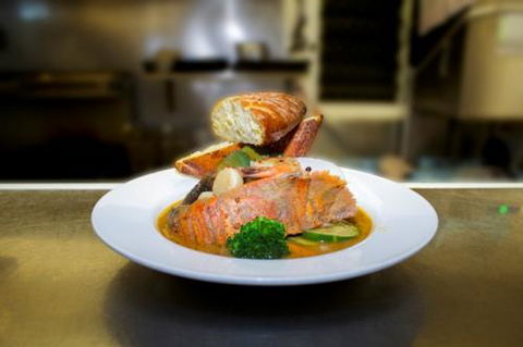 KBR’s Licensed Restaurant - Australia Accommodation 2