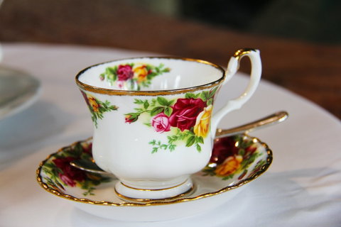 Spring High Tea - First Sitting - Australia Accommodation 0