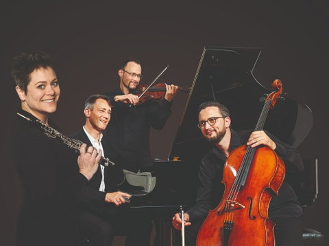 Eggner Trio And Diana Doherty - Australia Accommodation 0