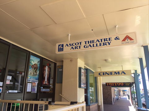 SALA 2020 Exhibition At The Ascot Community Exhibition Art Gallery. - Australia Accommodation 1