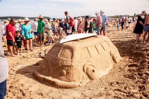 Broulee New Year's Eve Sandcastles And Sculptures - Australia Accommodation 2