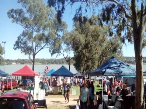 Markets By The Lake - Australia Accommodation 0